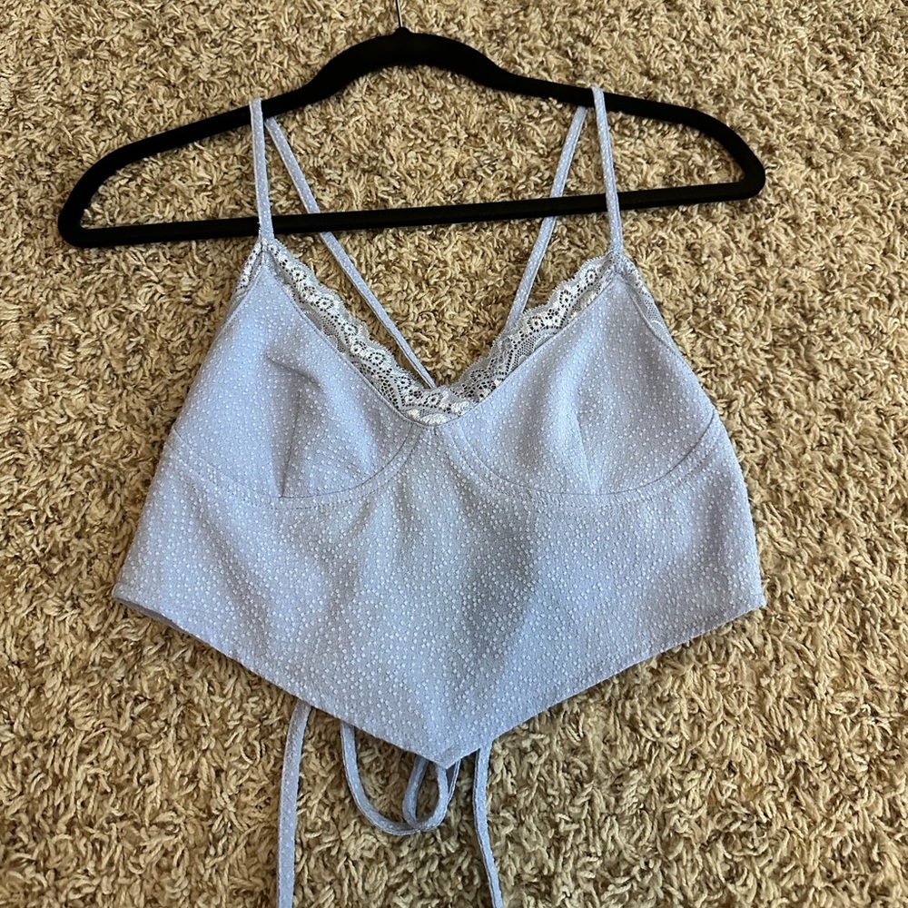 KENDALL + KYLIE Women's Blue v shaped tank top size XS